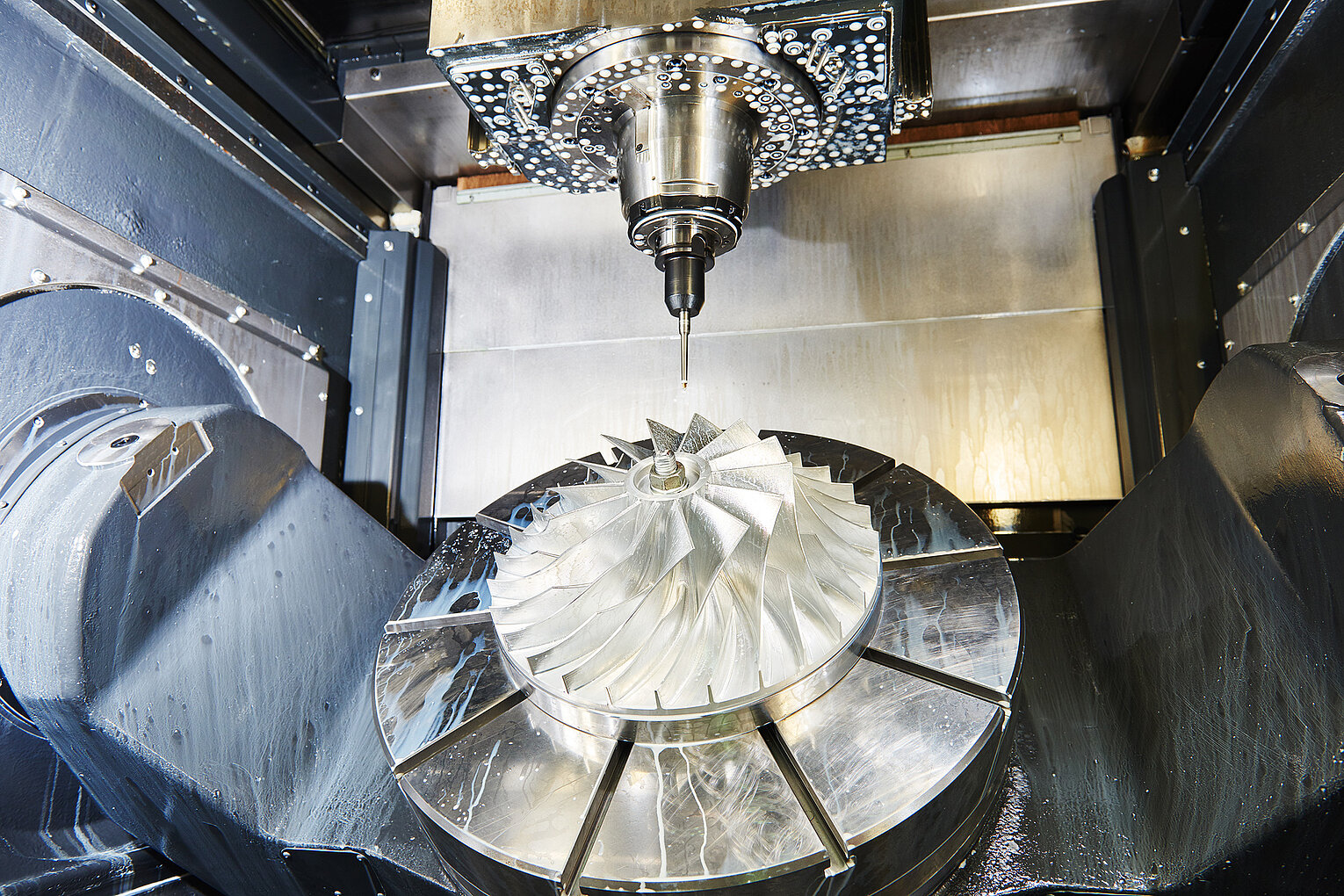 Fräsen auf einer CNC-Werkzeugmaschine