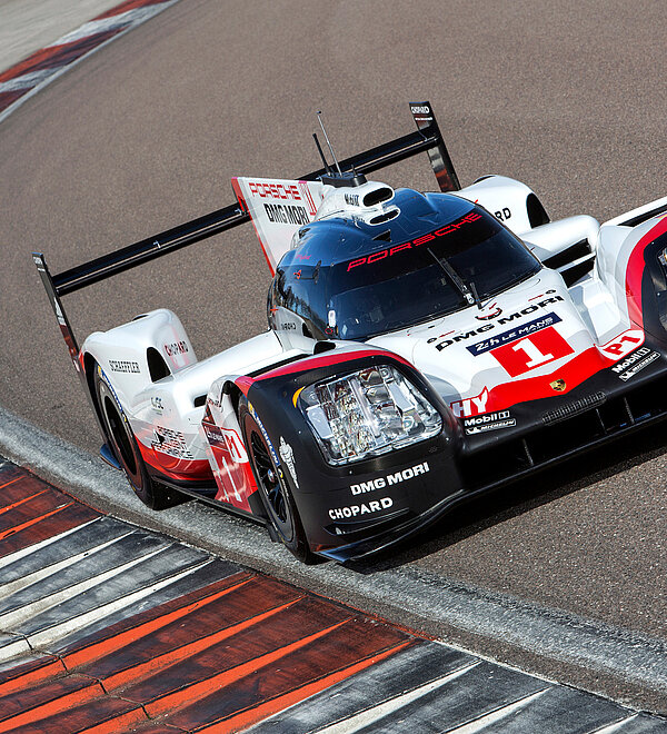 [Translate to English:] Porsche 919 Hybrid LMP1-Rennfahrzeug mit ATE-Antrieben